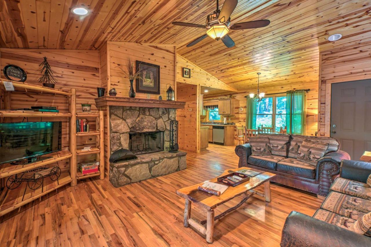 The Georgia Peach Cabin 8 Mi To Dwntn Helen Clarkesville Exterior photo