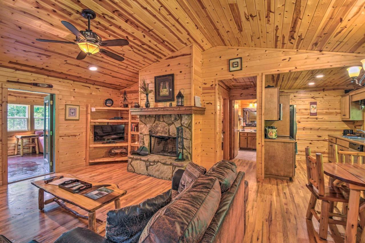 The Georgia Peach Cabin 8 Mi To Dwntn Helen Clarkesville Exterior photo